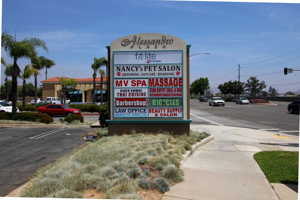 ALESSANDRO PLAZA: 23750 Alessandro Blvd, Moreno Valley, CA 92553